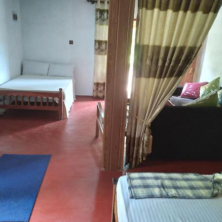 Soma Cabana, Homestay & Restaurant Tangalle Exterior photo